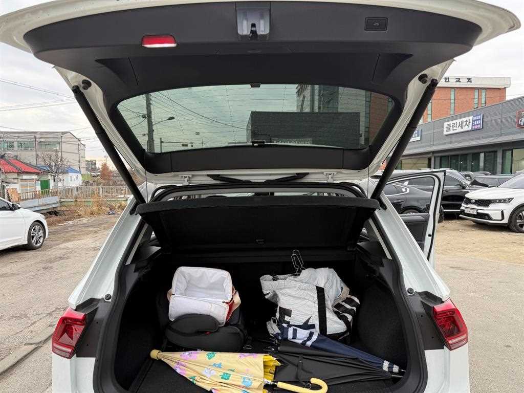 폭스바겐 티구안(2세대) 2.0 TDI 프리미엄 - 이미지 8