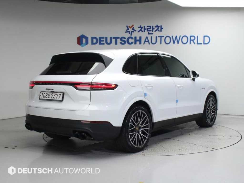 포르쉐 카이엔(3세대) 3.0 HEV - 이미지 7
