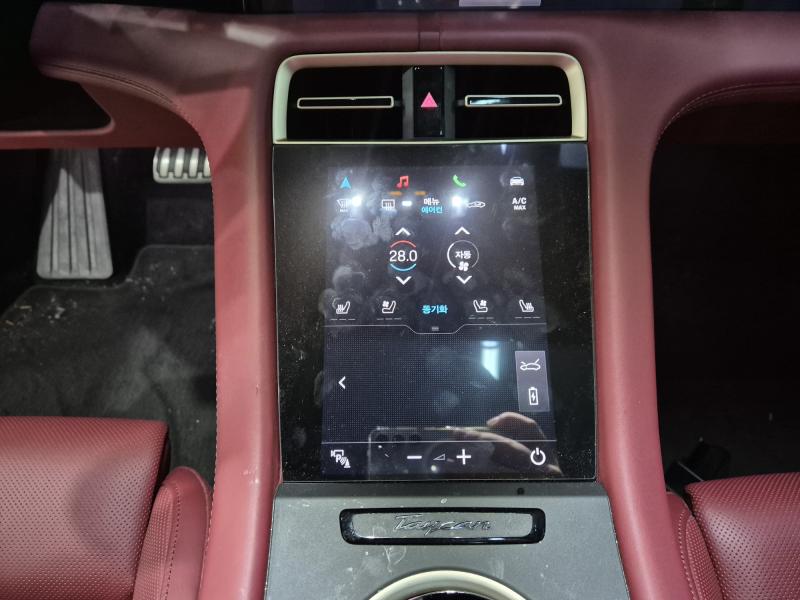 포르쉐 타이칸 EV GTS