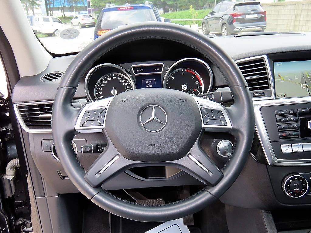 벤츠 M클래스(3세대) ML350 블루텍 4MATIC - 이미지 17