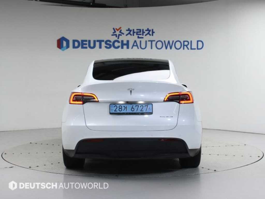 테슬라 모델 Y AWD 롱 레인지 - 이미지 5