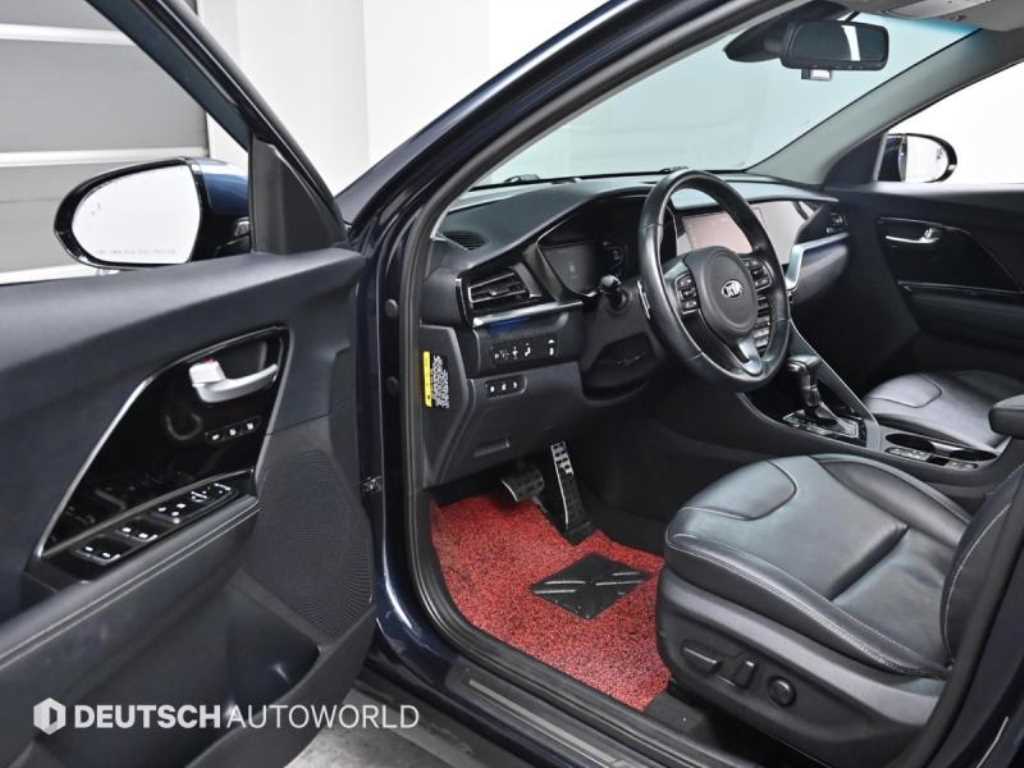 기아 더 뉴니로 1.6 GDI PHEV 노블레스 스페셜 - 이미지 18