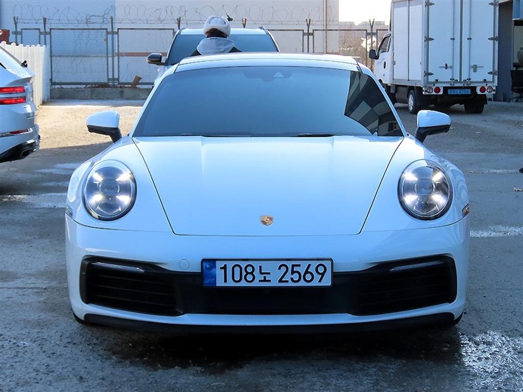 포르쉐 911(992) 카레라 S - 이미지 4