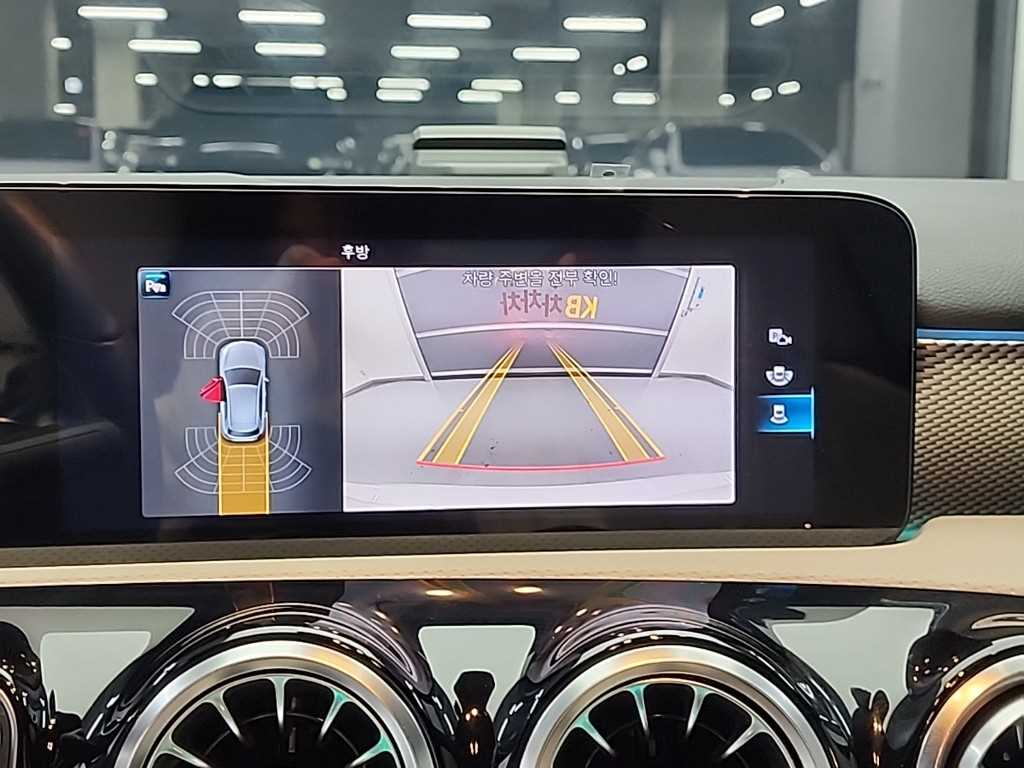 벤츠 A클래스(4세대) A220 해치백 - 이미지 19