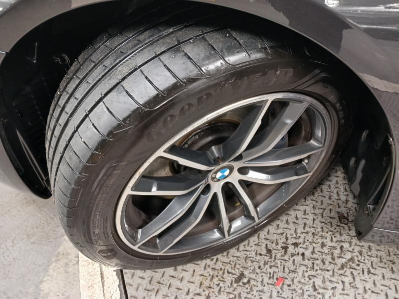 BMW 5시리즈(7세대) 520i M 스포츠팩 - 이미지 4