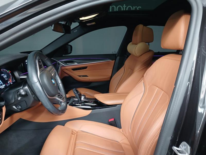 BMW 5시리즈(7세대) 520i M 스포츠팩 - 이미지 18