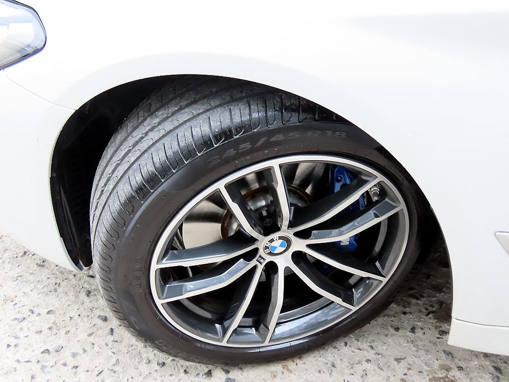 BMW 5시리즈(7세대) 520i M 스포츠팩 - 이미지 16