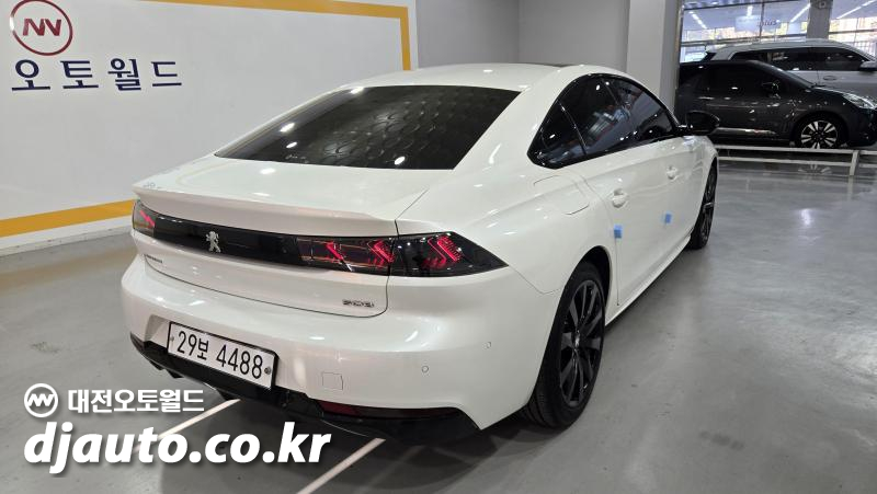 푸조 508(2세대) 2.0 BlueHDi GT 라인 - 이미지 10