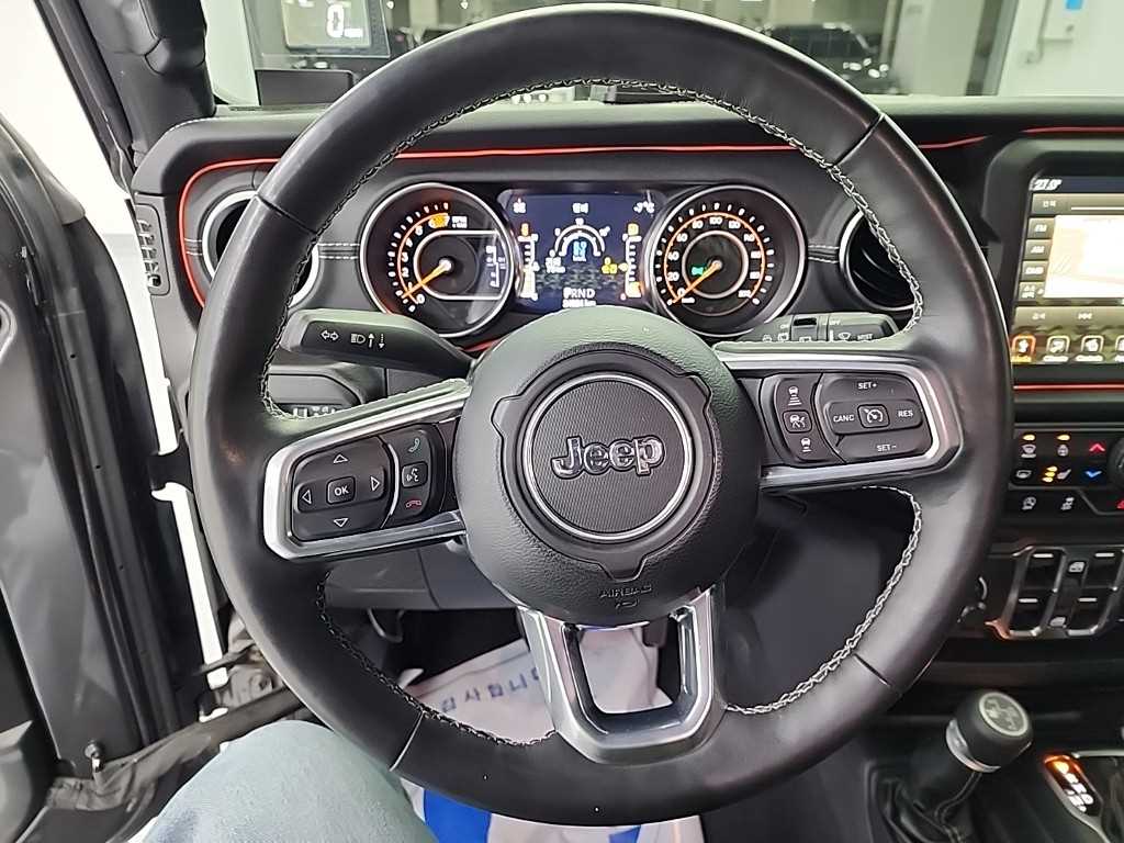 지프 랭글러(JL) 2.0 오버랜드 4DR 파워탑 - 이미지 17