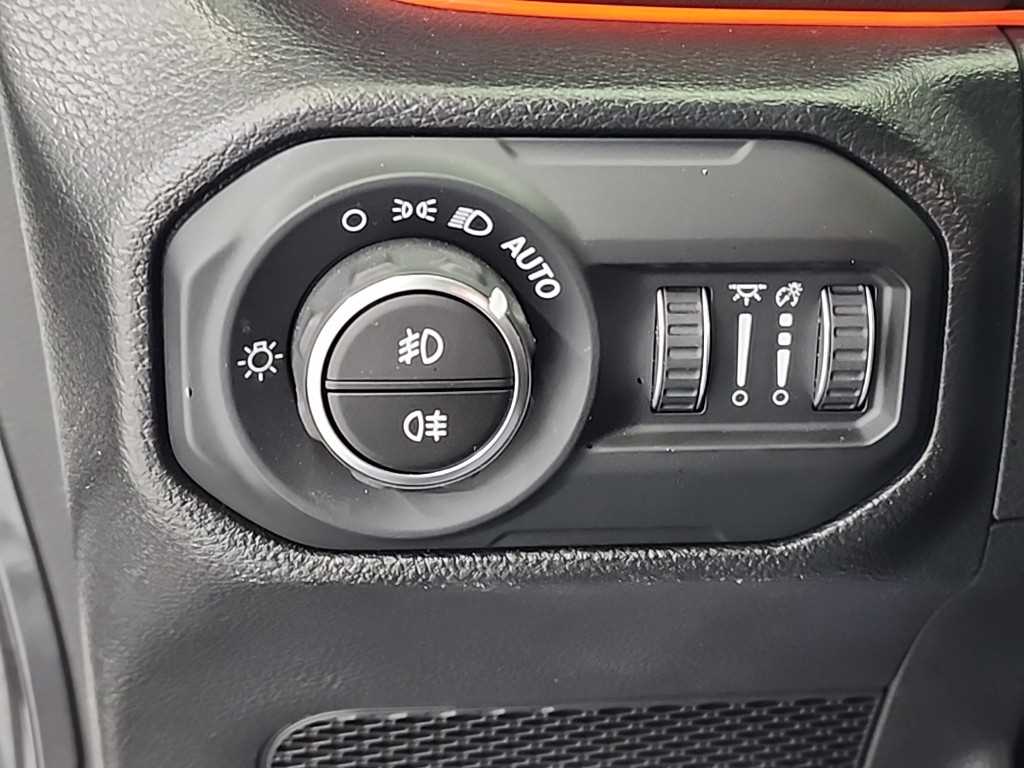 지프 랭글러(JL) 2.0 오버랜드 4DR 파워탑 - 이미지 19