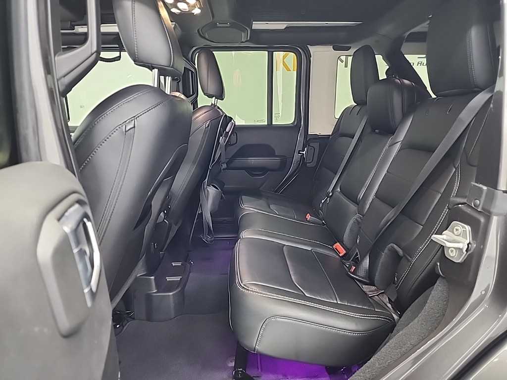 지프 랭글러(JL) 2.0 오버랜드 4DR 파워탑 - 이미지 5