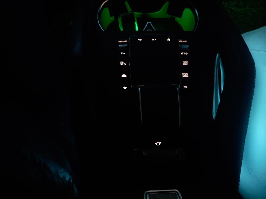 벤츠 GLE클래스(4세대) GLE 450d 4매틱 쿠페 - 이미지 17