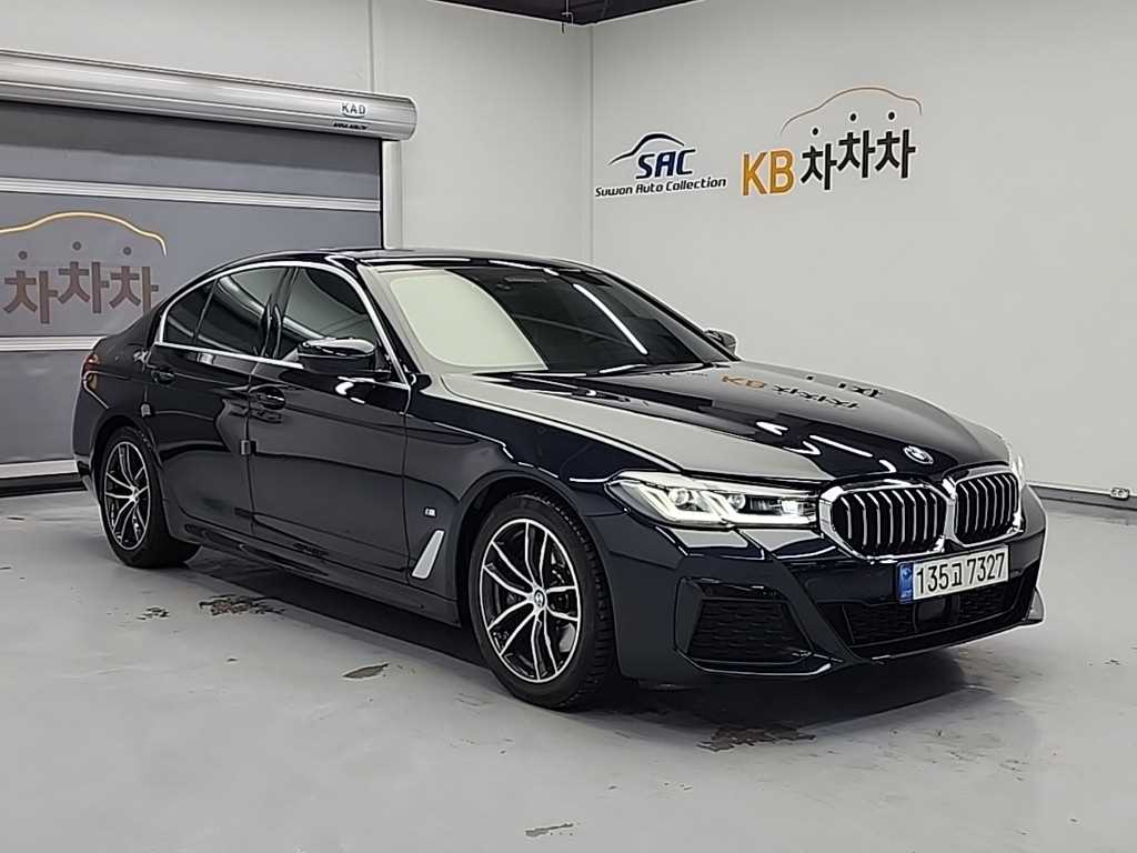 BMW 5시리즈(7세대) 523d M 스포츠팩 - 이미지 12