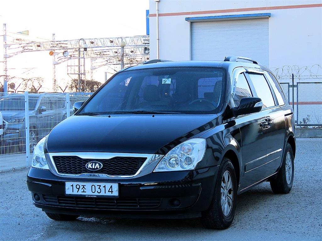 기아 카니발 R 9인승 디젤 GLX - 이미지 9