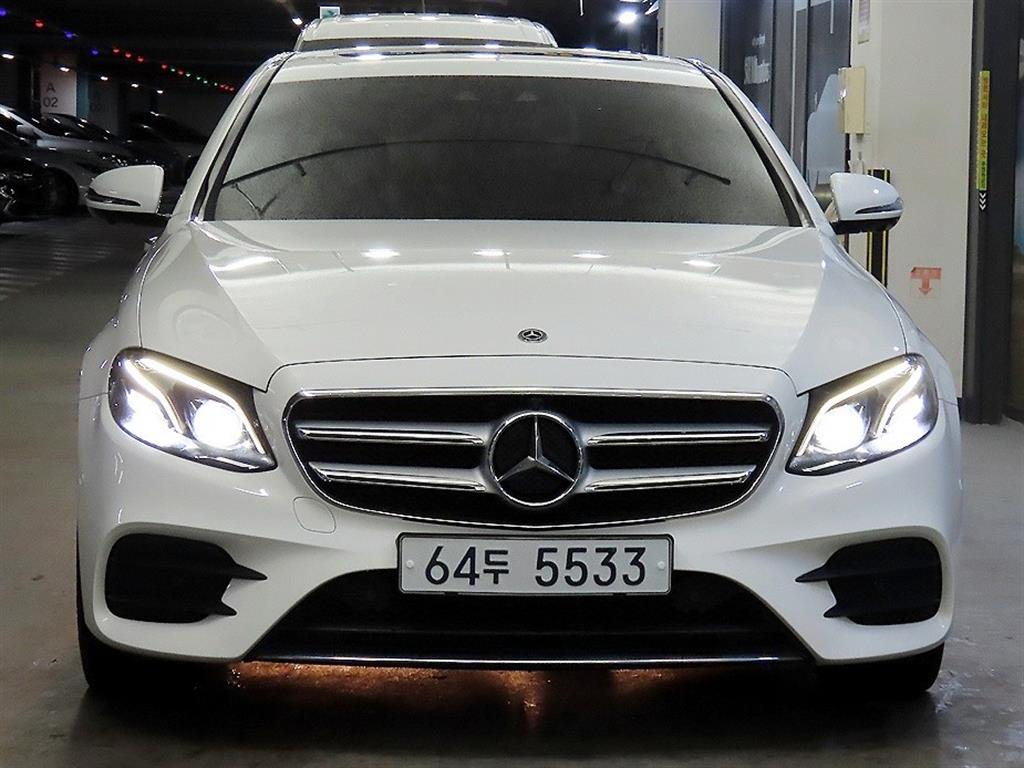 벤츠 E클래스(5세대) E300 AMG 라인 - 이미지 16