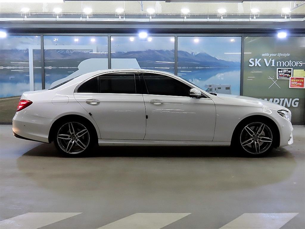 벤츠 E클래스(5세대) E300 AMG 라인 - 이미지 10