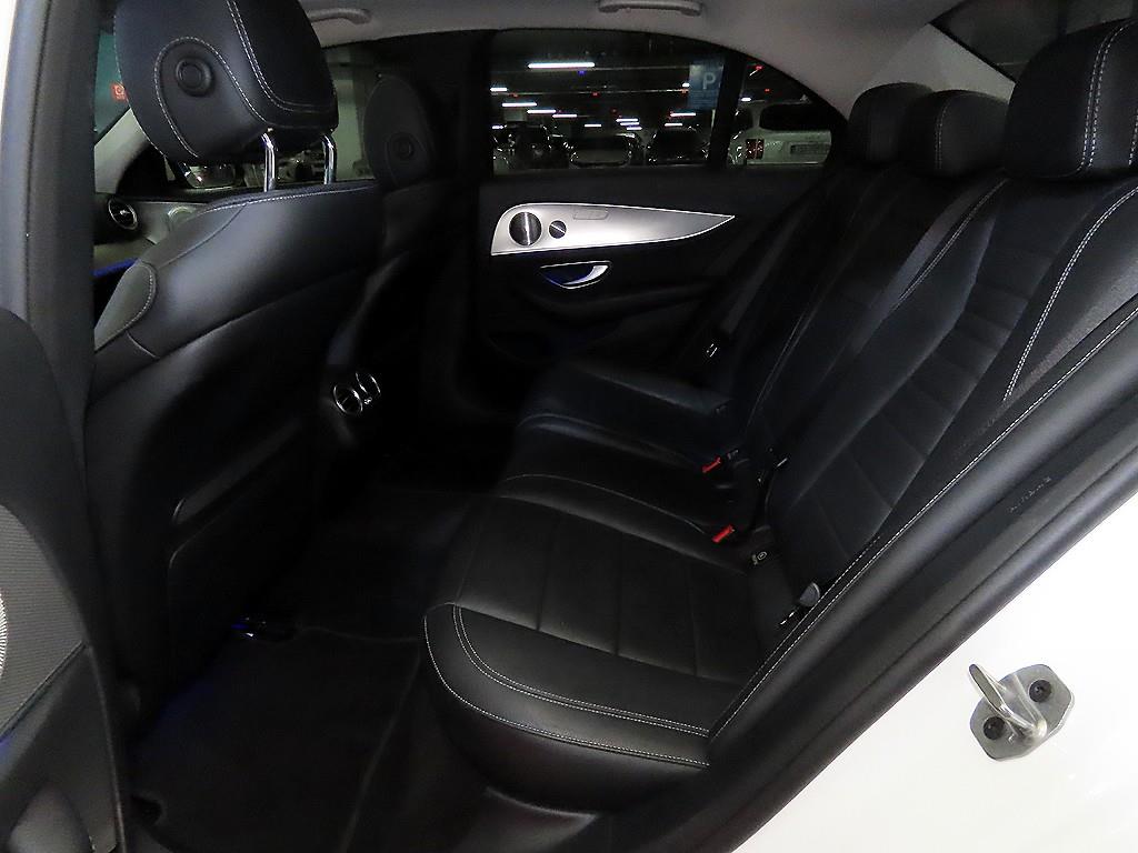 벤츠 E클래스(5세대) E300 AMG 라인 - 이미지 8