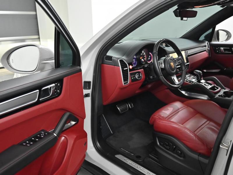 포르쉐 카이엔(3세대) 4.0 V8 터보 - 이미지 5