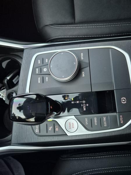 BMW 3시리즈(7세대) 330e 럭셔리 라인 - 이미지 11