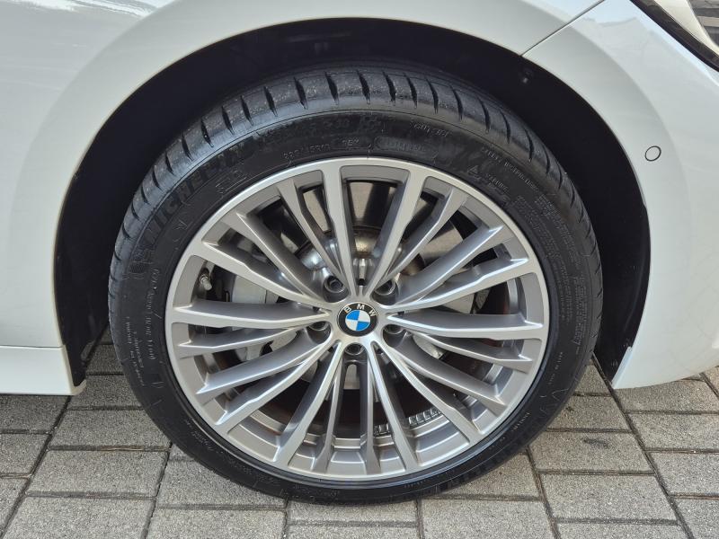 BMW 3시리즈(7세대) 330e 럭셔리 라인 - 이미지 17