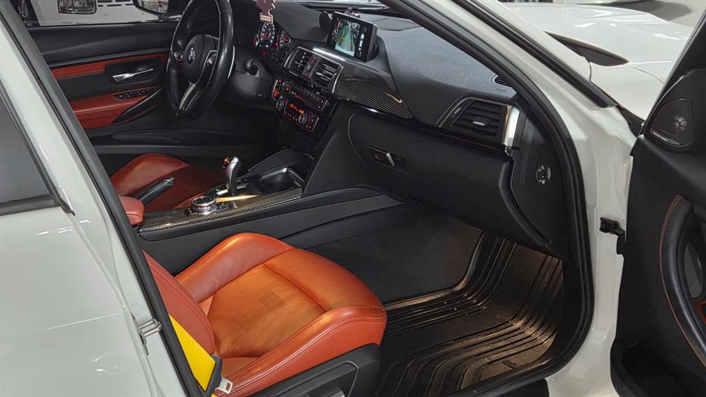 BMW M3(5세대) M3 - 이미지 10