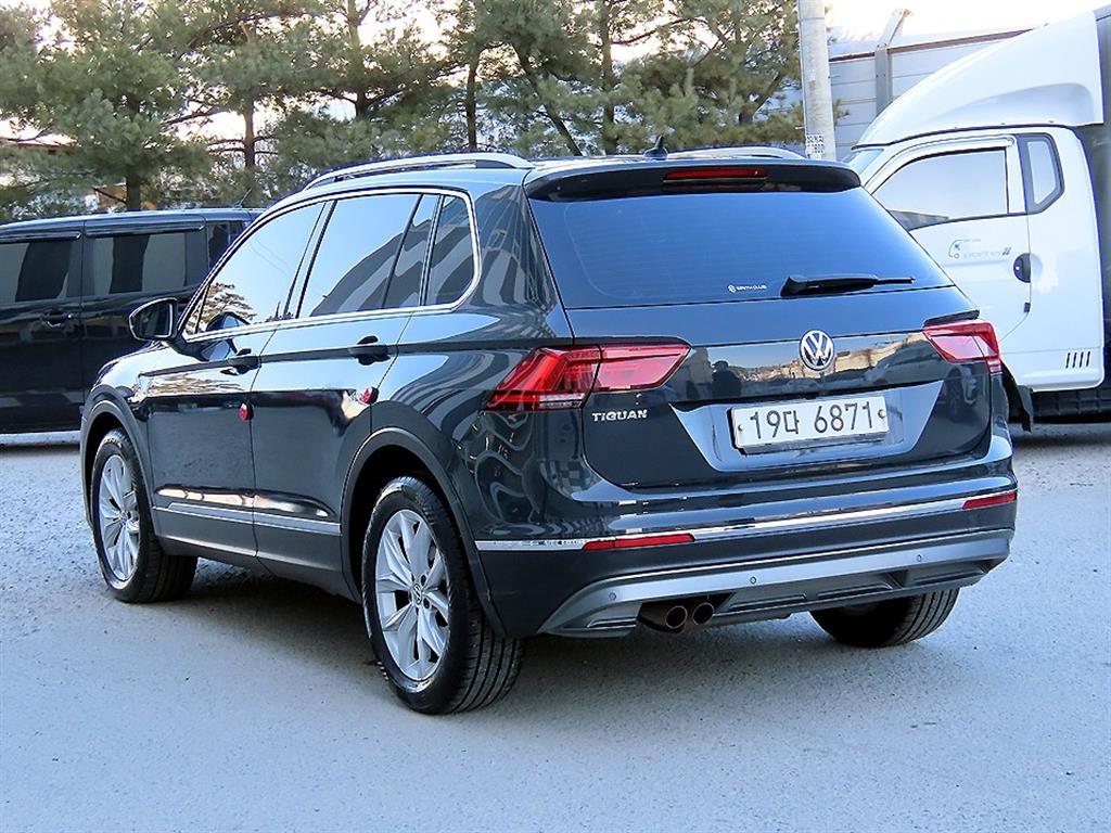 폭스바겐 티구안(2세대) 2.0 TDI 프리미엄 - 이미지 11