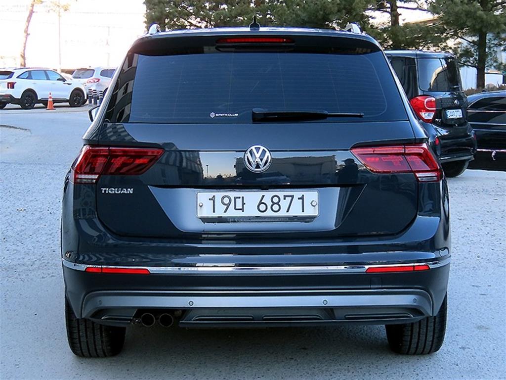 폭스바겐 티구안(2세대) 2.0 TDI 프리미엄 - 이미지 9