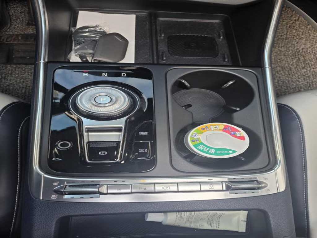 기아 더 뉴카니발 하이브리드(KA4) 1.6 HEV 7인승 시그니처 그래비티