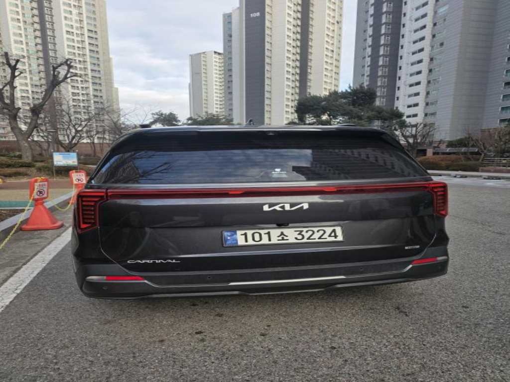 기아 더 뉴카니발 하이브리드(KA4) 1.6 HEV 7인승 시그니처 그래비티 - 이미지 4