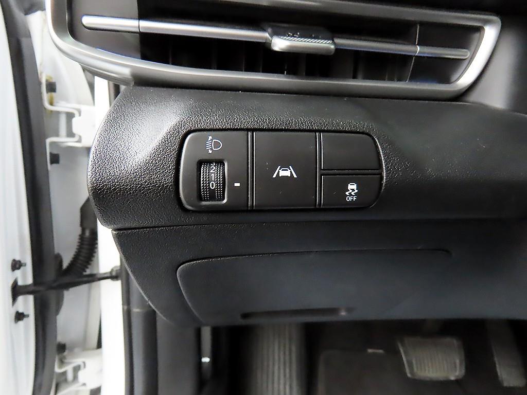 현대 아반떼(CN7) 1.6 가솔린 인스퍼레이션 - 이미지 3