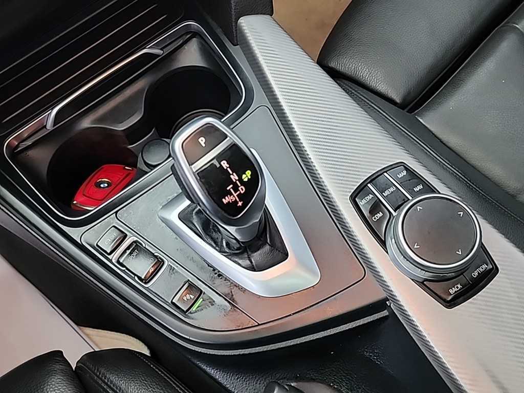 BMW 4시리즈(1세대) 쿠페 420i M 스포츠팩 - 이미지 18