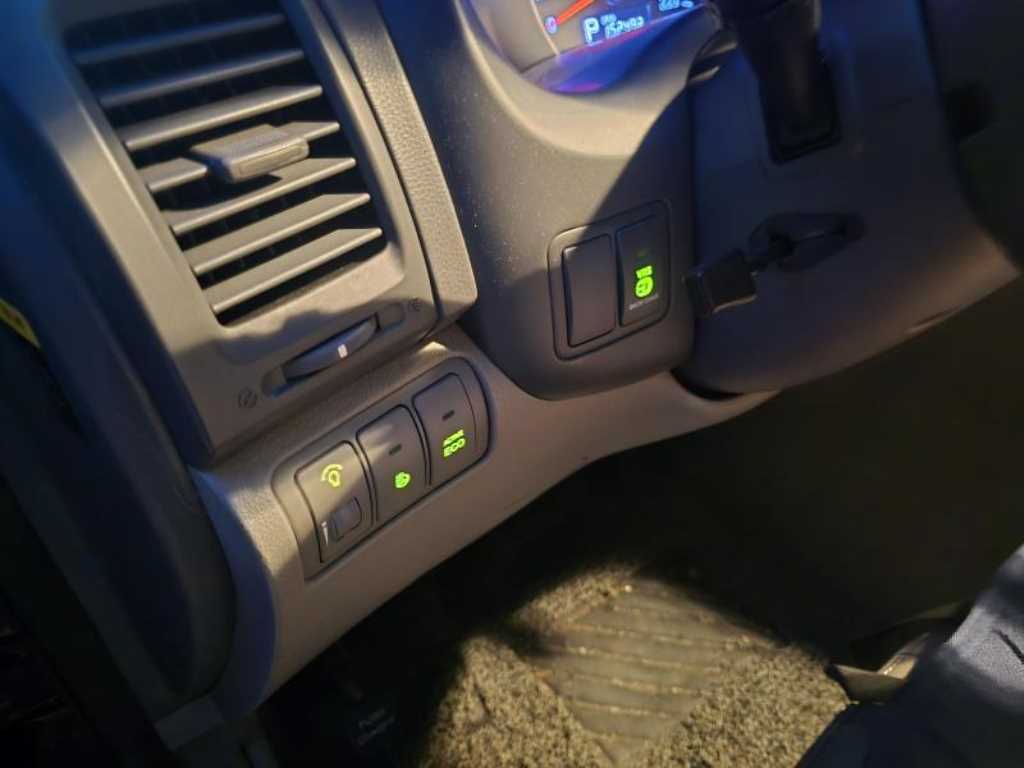 기아 카니발 R 11인승 디젤 GLX 프리미엄 - 이미지 16