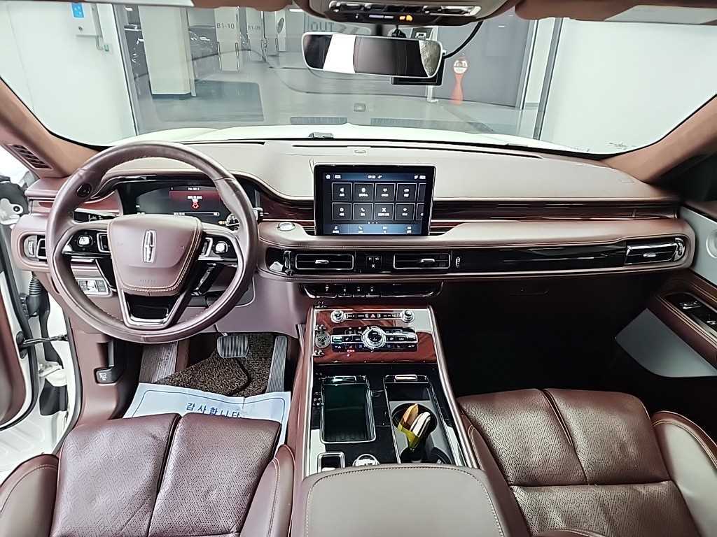 링컨 에비에이터(2세대) 3.0 V6 AWD 블랙 라벨 - 이미지 12