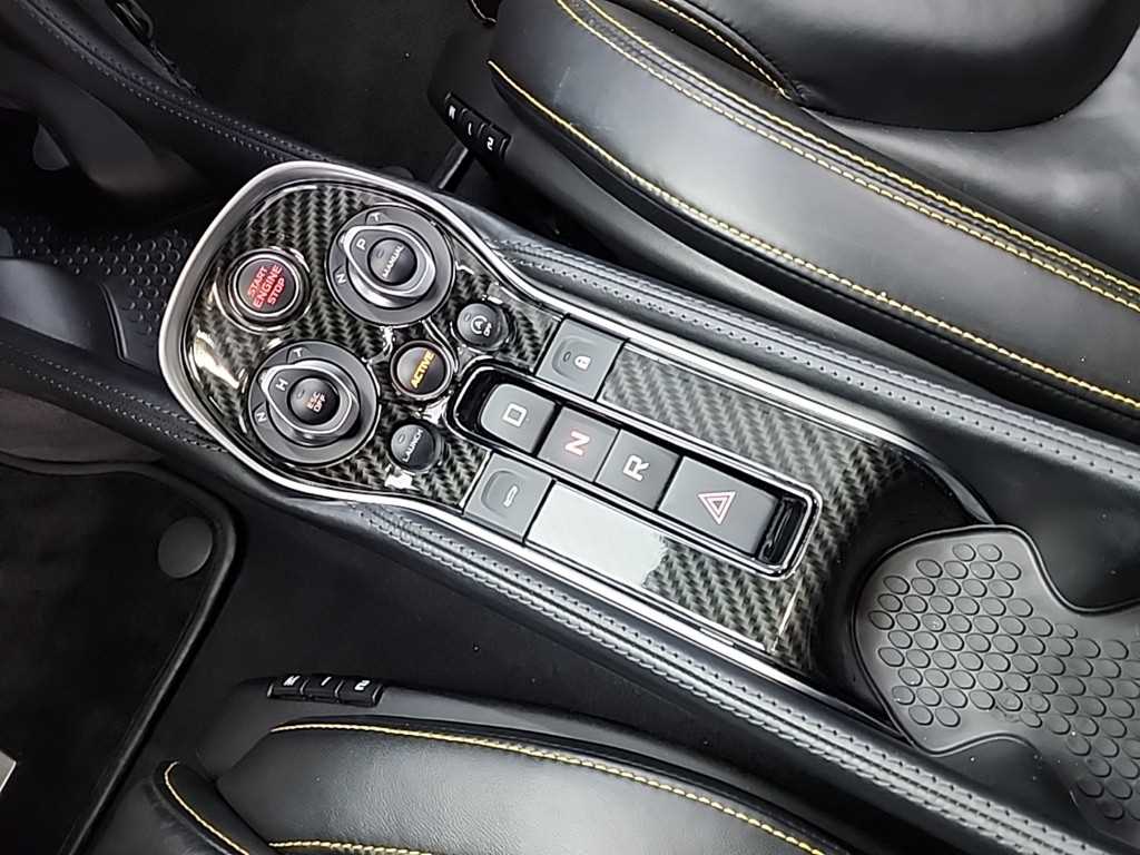 맥라렌 570S 3.8 V8 - 이미지 3