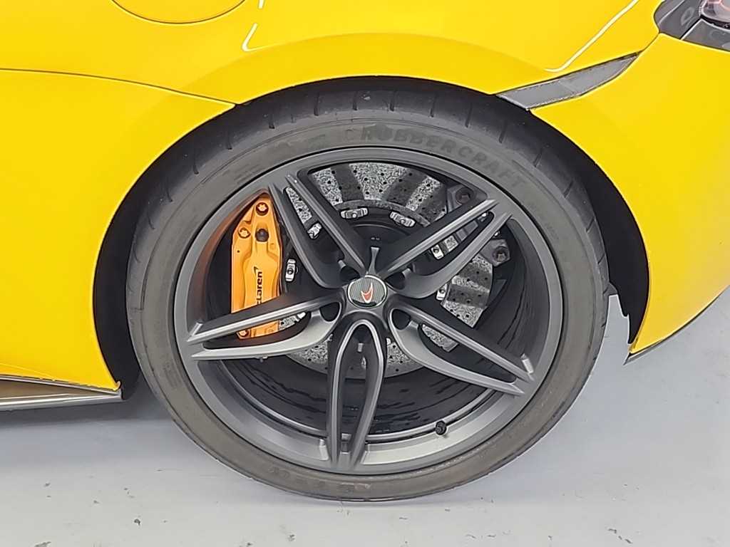 맥라렌 570S 3.8 V8 - 이미지 17