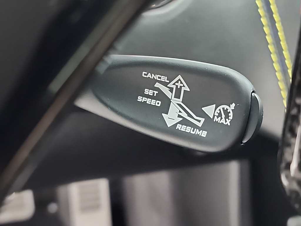 맥라렌 570S 3.8 V8 - 이미지 16