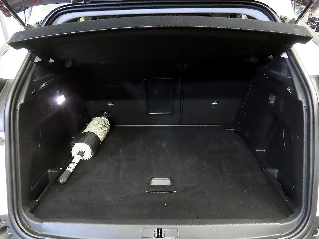 푸조 3008(2세대) 1.6 BlueHDi 알뤼르 - 이미지 3