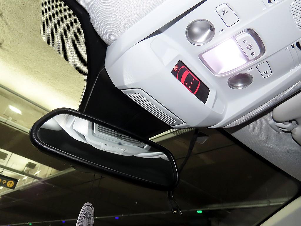 푸조 3008(2세대) 1.6 BlueHDi 알뤼르 - 이미지 12