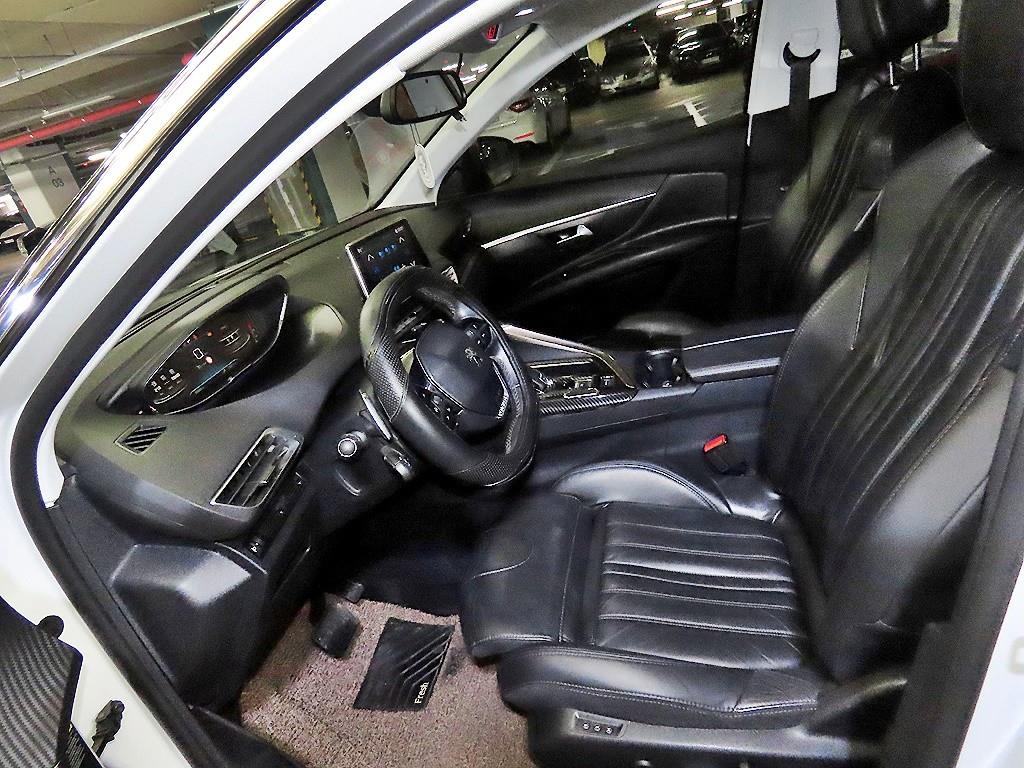 푸조 3008(2세대) 1.6 BlueHDi 알뤼르 - 이미지 10