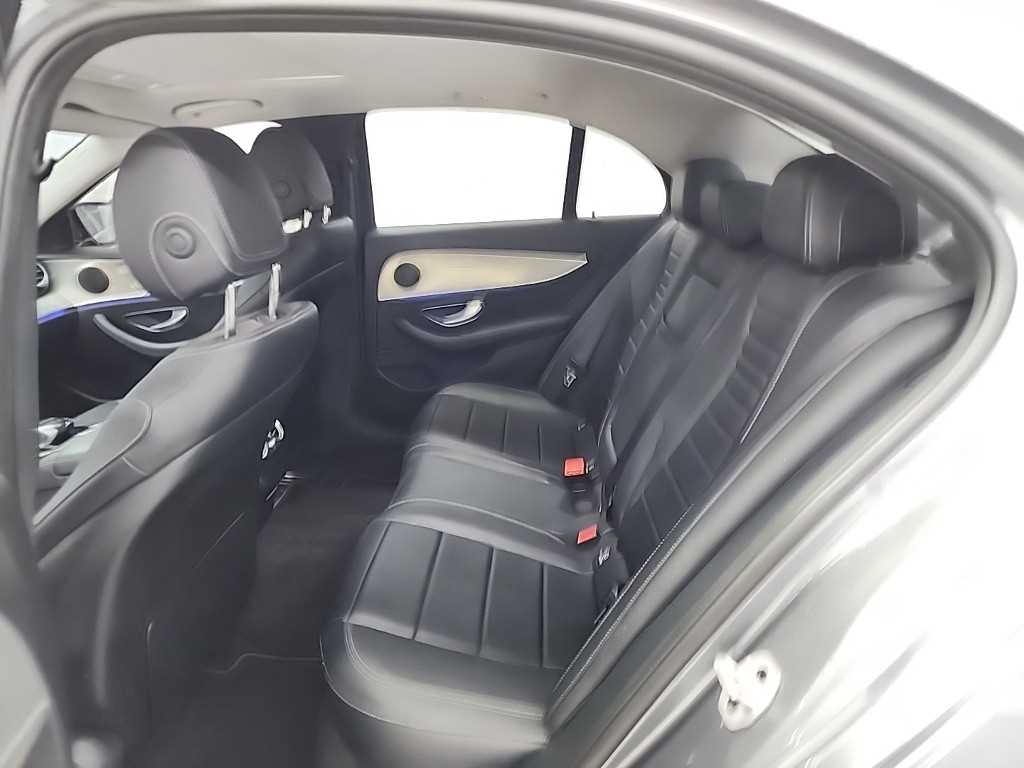 벤츠 E클래스(5세대) E300 아방가르드 - 이미지 19