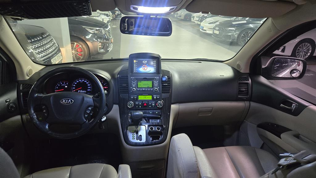 기아 카니발 R 리무진 디젤 9인승 GLX 최고급형 - 이미지 8