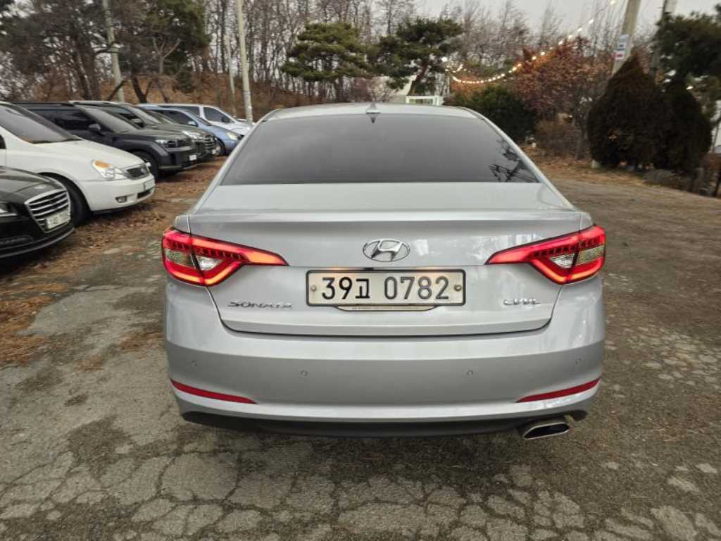 현대 LF쏘나타 2.0 CVVL 스마트 스페셜 - 이미지 11