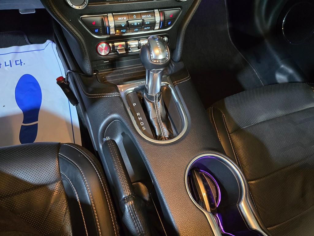 포드 머스탱(6세대) 컨버터블 2.3 프리미엄 - 이미지 12