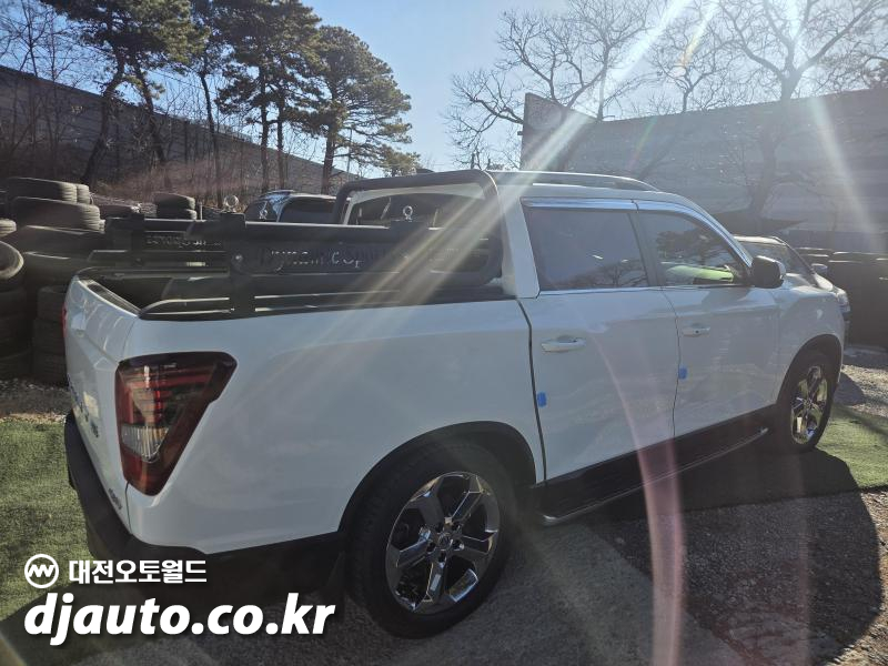 KG모빌리티(쌍용) 더 뉴렉스턴 스포츠 2.2 4WD 프레스티지 - 이미지 10