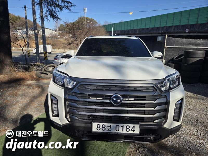 KG모빌리티(쌍용) 더 뉴렉스턴 스포츠 2.2 4WD 프레스티지 - 이미지 8