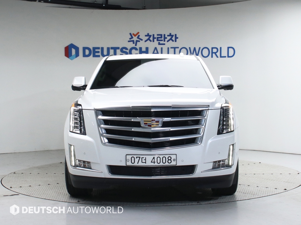 캐딜락 에스컬레이드(4세대) 6.2 V8 - 이미지 9