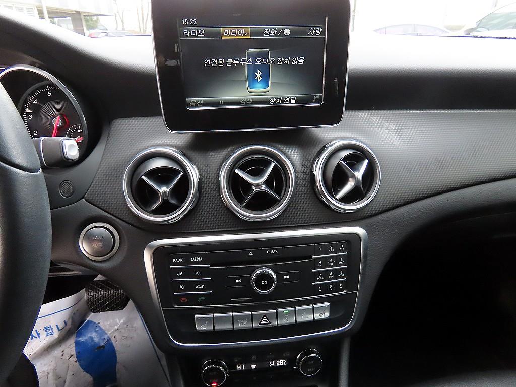 벤츠 GLA클래스 GLA 220 - 이미지 20