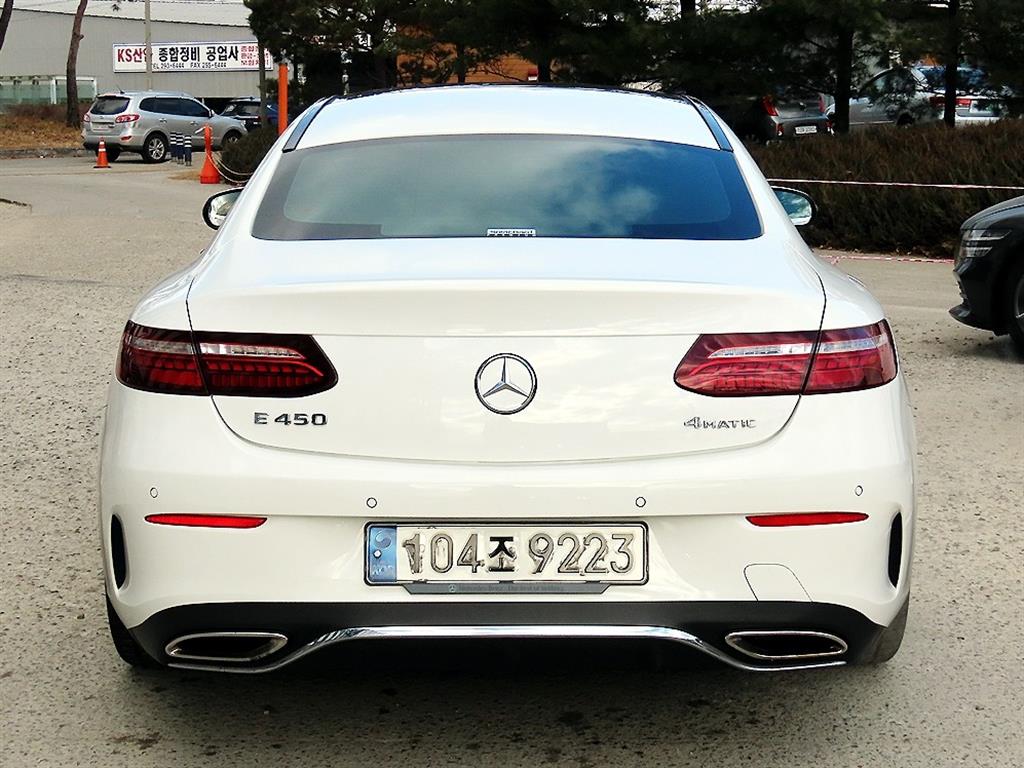 벤츠 E클래스(5세대) 쿠페 E450 4매틱 - 이미지 4