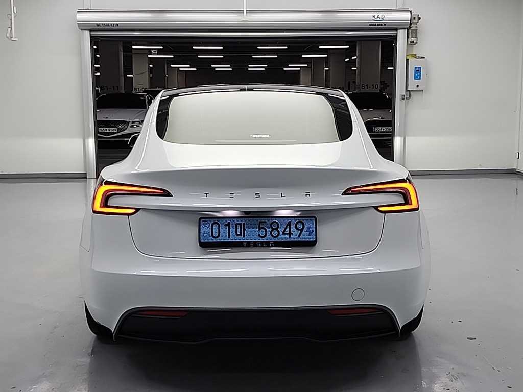 테슬라 모델 3 RWD - 이미지 12