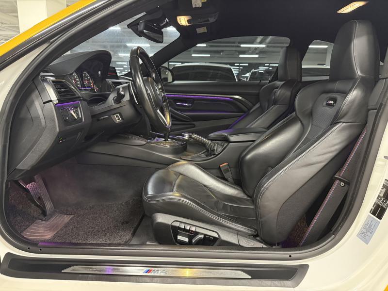 BMW M4 M4 쿠페 컴페티션 - 이미지 7